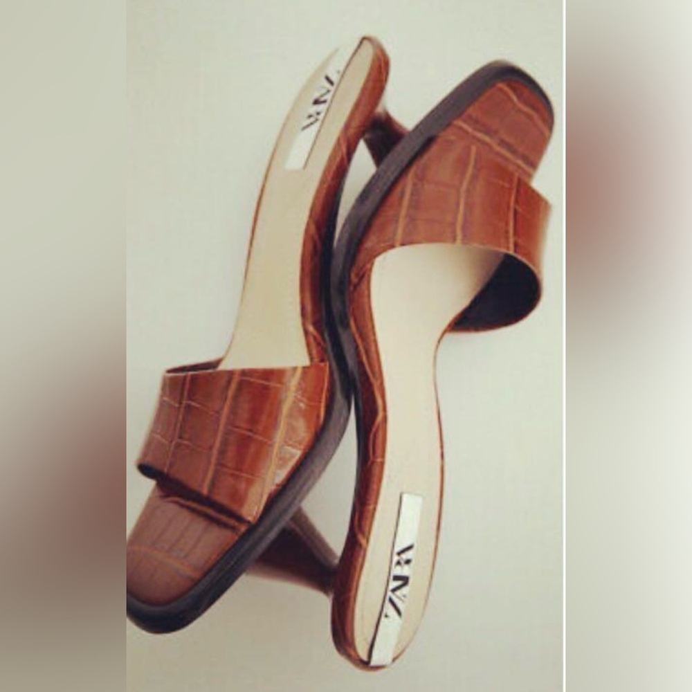 ZARA BROWN ANIMAL PRINT MOCK CROC MULES SANDALS
